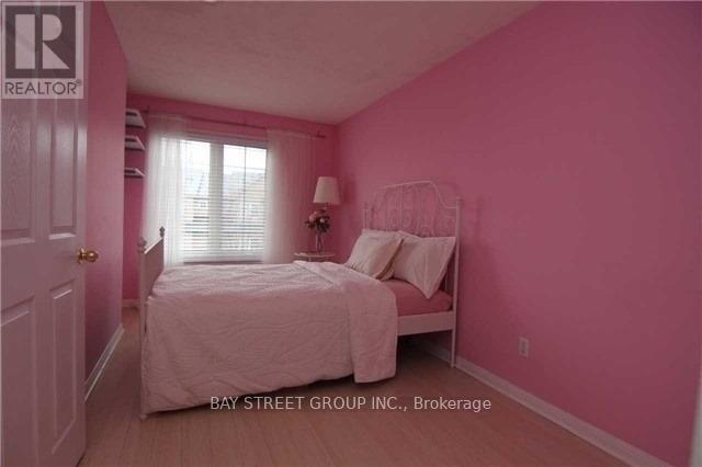 Photo 10 of 2 2 Cox Boulevard, Markham ON