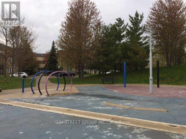 Photo 15 of 2 2 Cox Boulevard, Markham ON