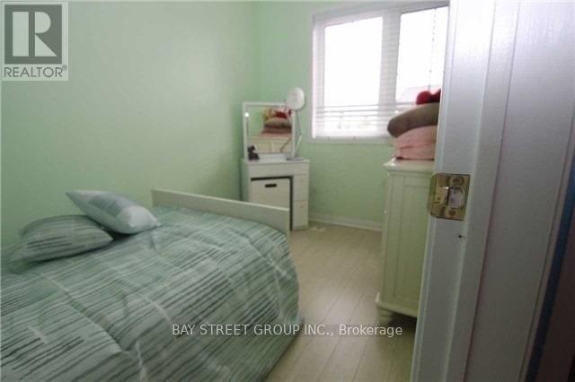 Photo 8 of 2 2 Cox Boulevard, Markham ON