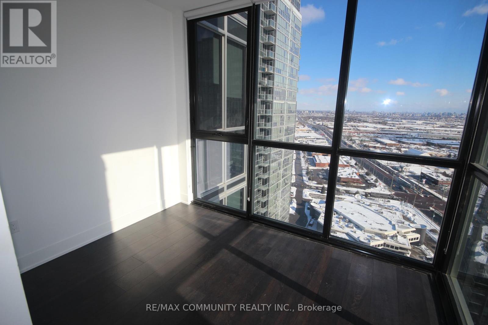Photo 12 of 3002 2916 Highway 7, Vaughan ON