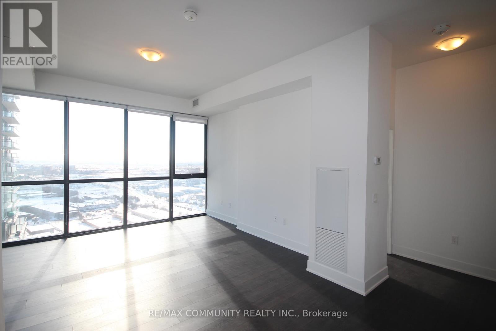Photo 18 of 3002 2916 Highway 7, Vaughan ON