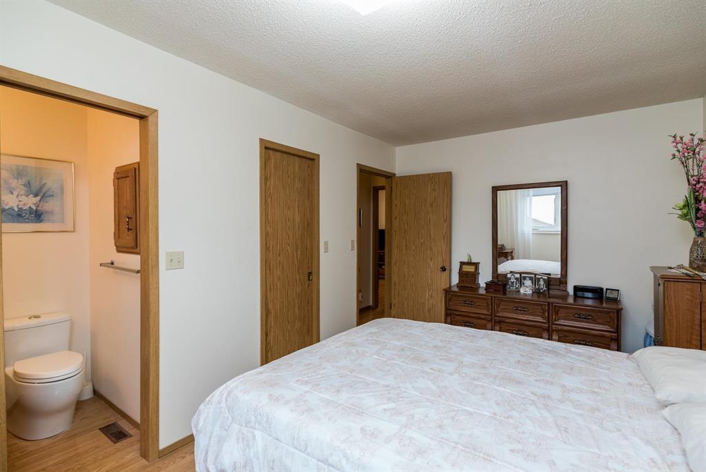 Photo 37 of 184 Cambie Road, Winnipeg MB