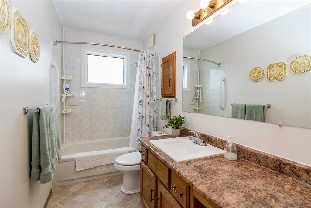 Photo 6 of 184 Cambie Road, Winnipeg MB