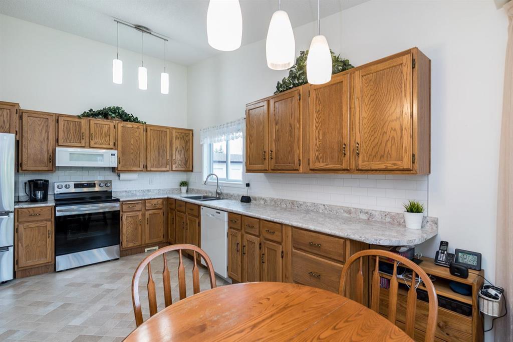 Photo 3 of 184 Cambie Road, Winnipeg MB