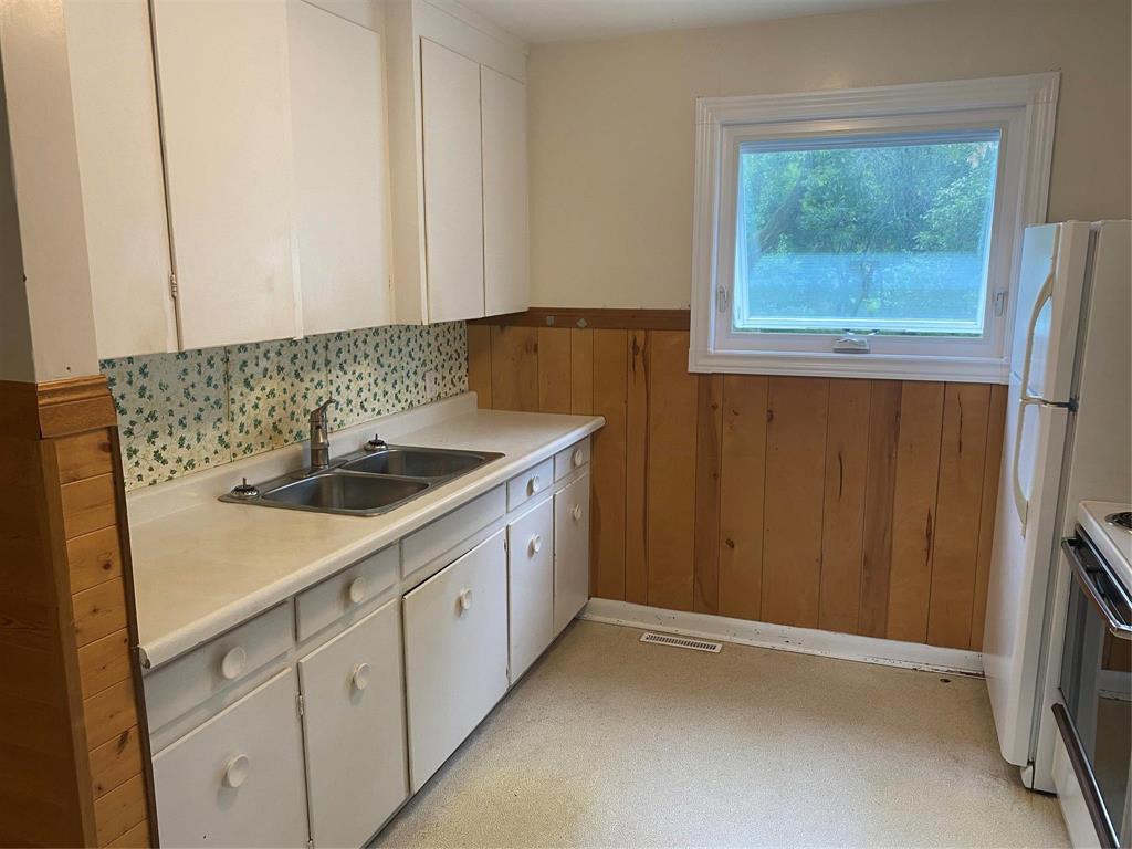 Photo 11 of 111 Worthington Avenue, Winnipeg MB
