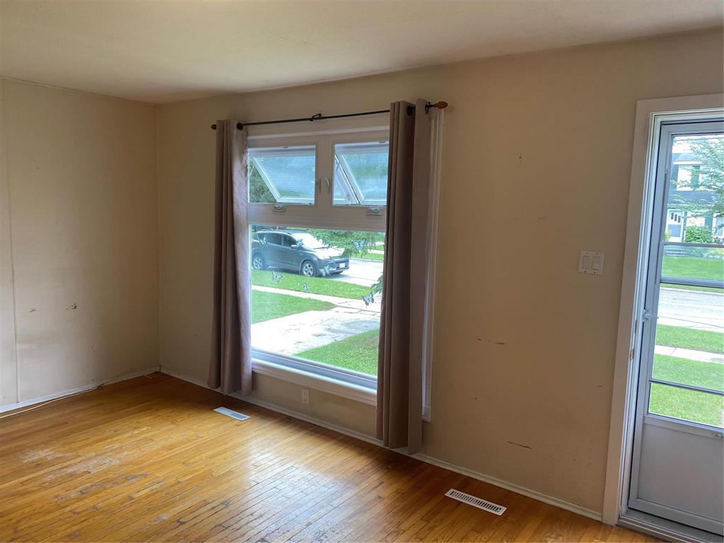 Photo 15 of 111 Worthington Avenue, Winnipeg MB