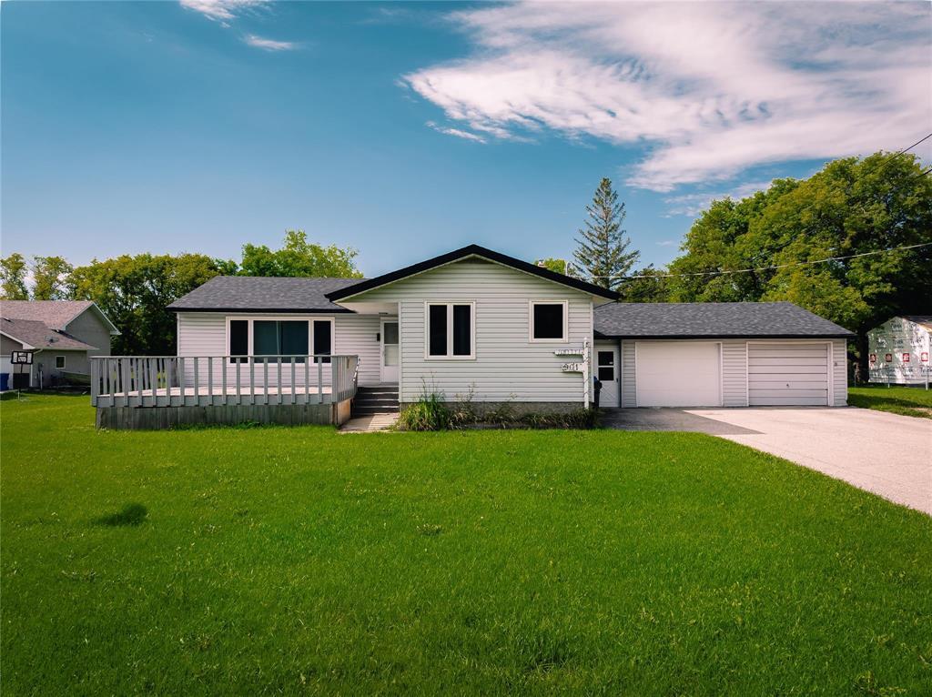Photo 8 of 901 Colville Road, East Selkirk MB