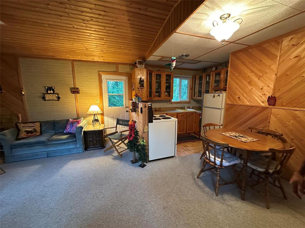 Photo 18 of 98 Lakeview Drive, Belair MB