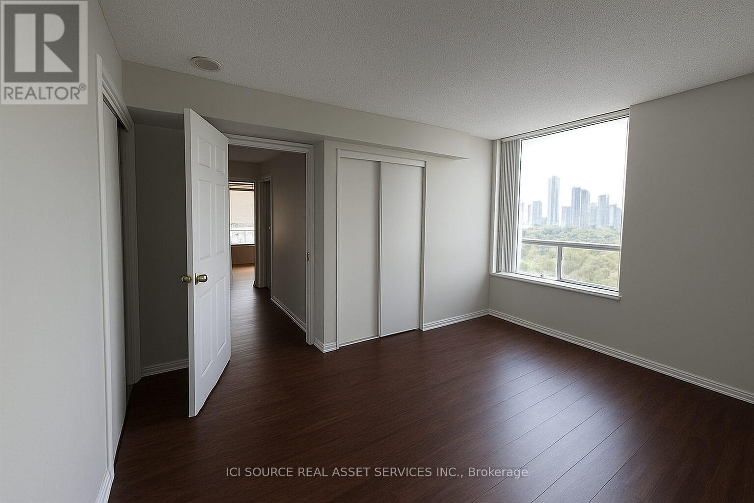 Photo 17 of 1211 135 Hillcrest Avenue, Mississauga ON