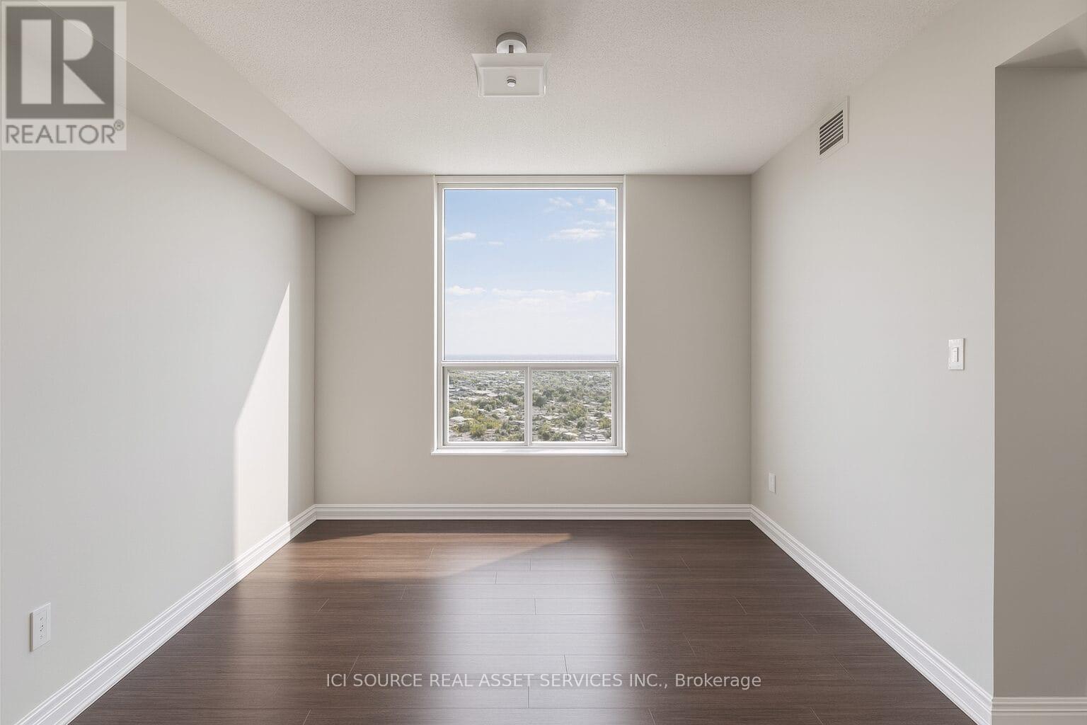 Photo 18 of 1211 135 Hillcrest Avenue, Mississauga ON