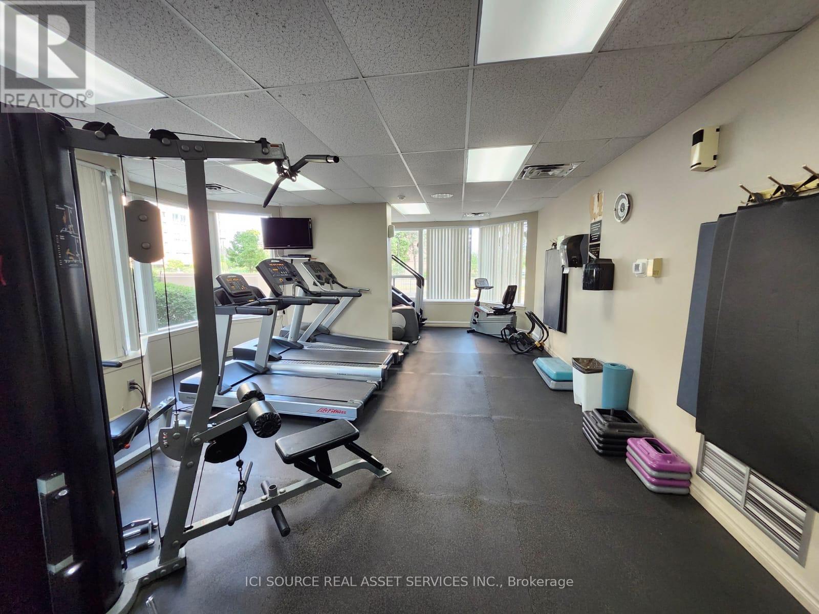 Photo 4 of 1211 135 Hillcrest Avenue, Mississauga ON