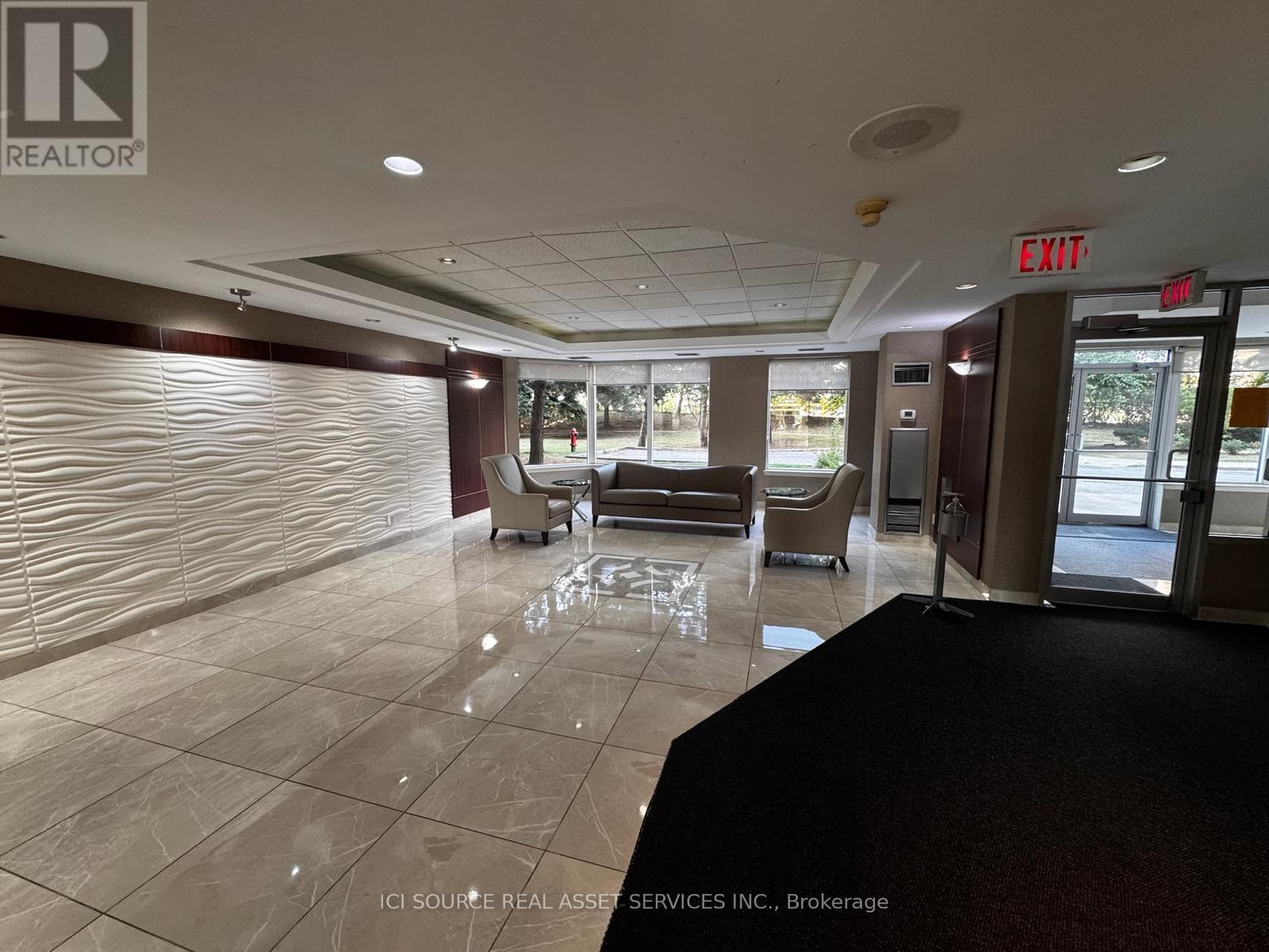Photo 8 of 1211 135 Hillcrest Avenue, Mississauga ON