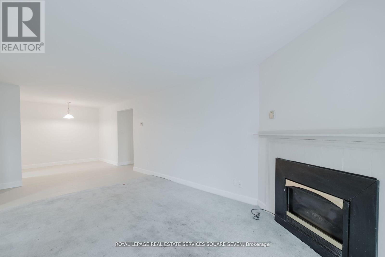 Photo 11 of 65 1096 Jalna Boulevard, London South ON