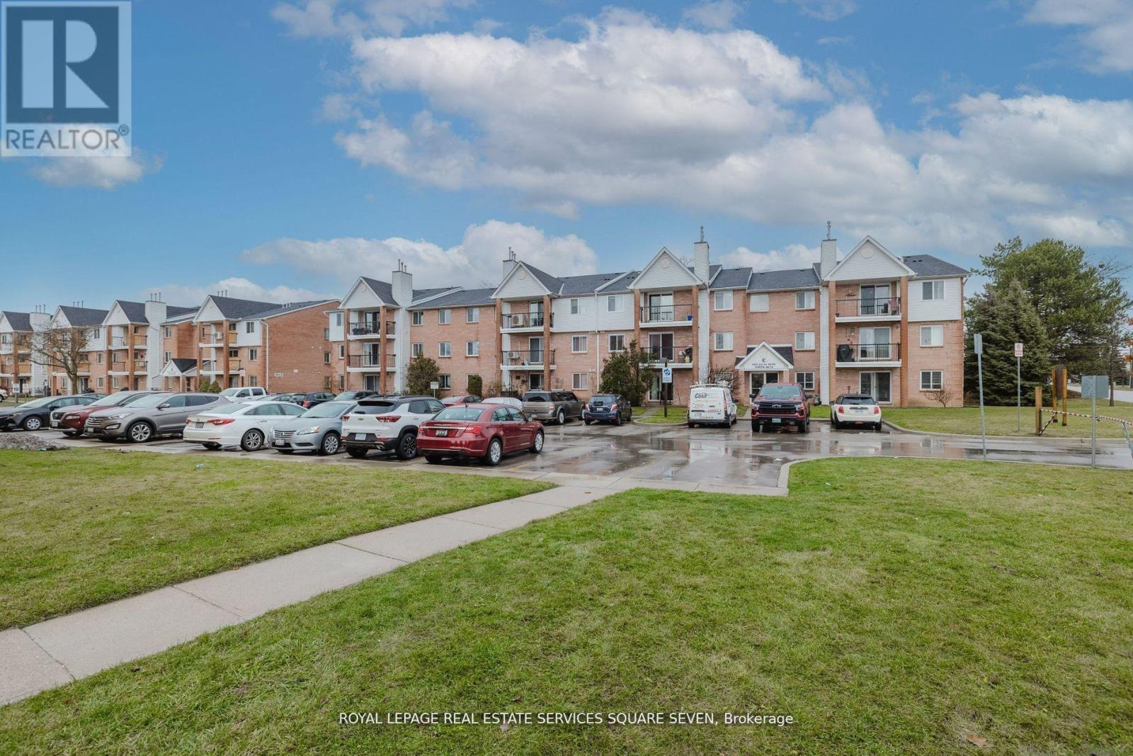 Photo 2 of 65 1096 Jalna Boulevard, London South ON