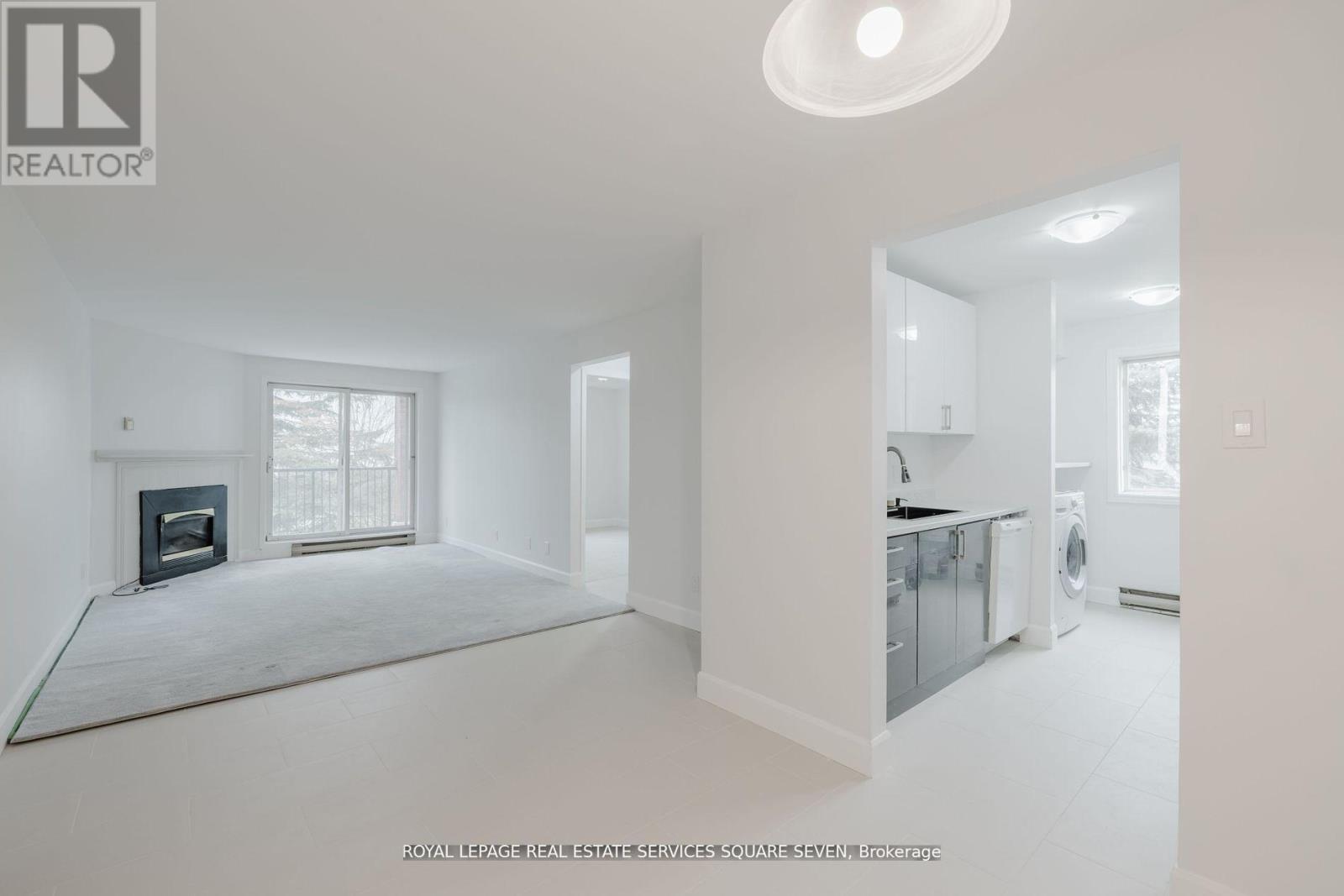 Photo 6 of 65 1096 Jalna Boulevard, London South ON