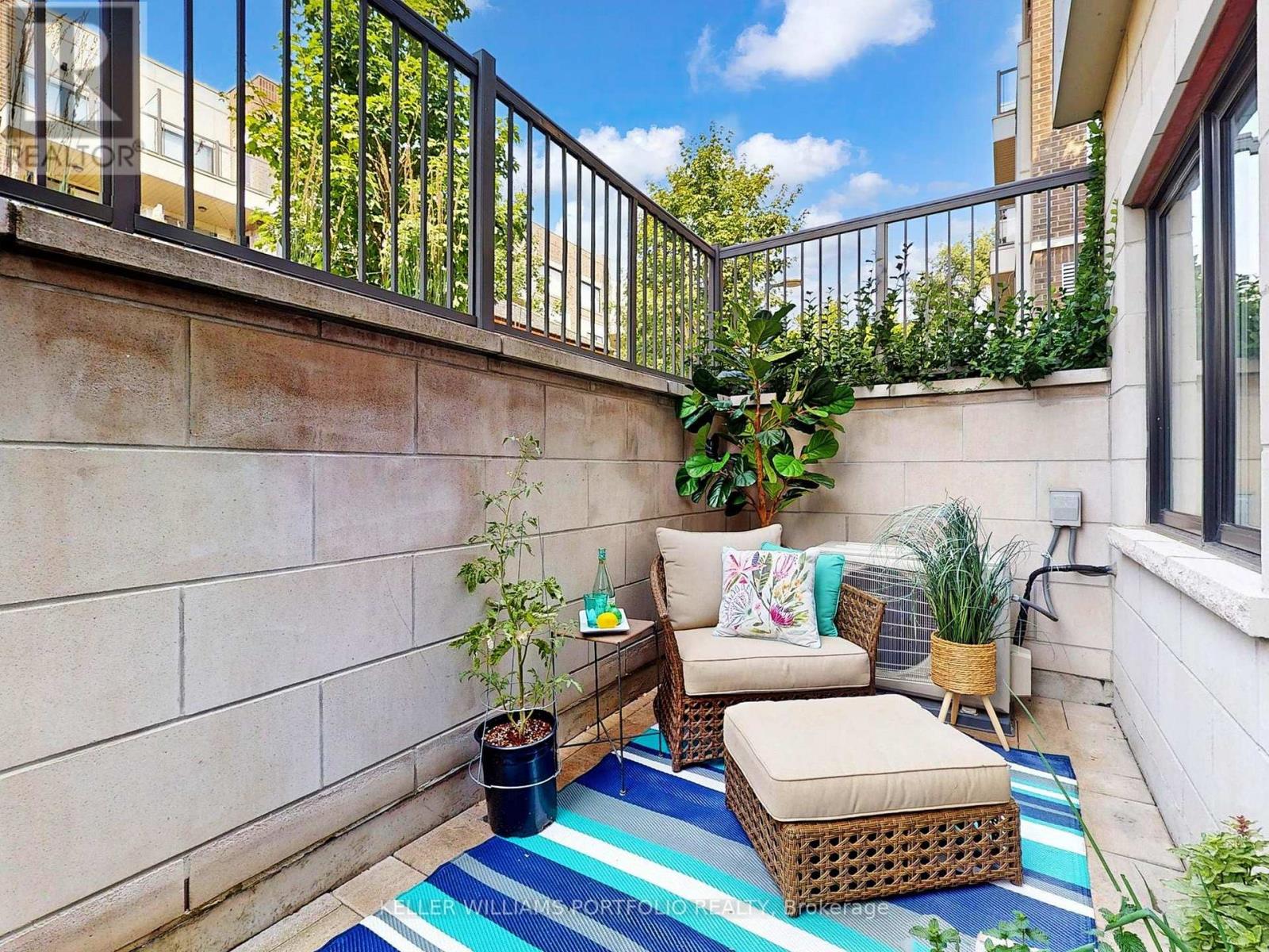 Photo 14 of 212 252 Royal York Road, Toronto ON