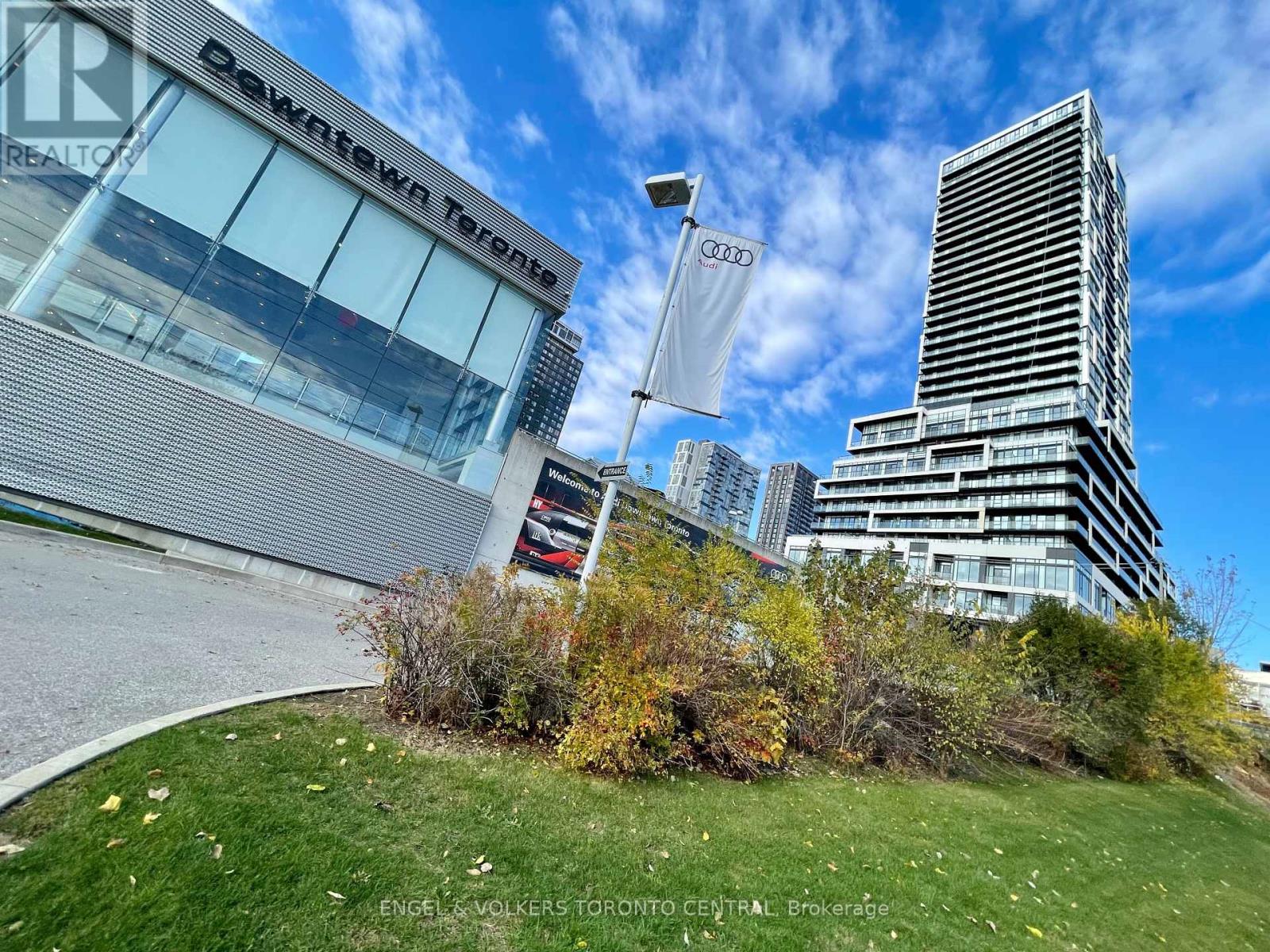 Photo 1 of 514 5 Defries Street, Toronto ON