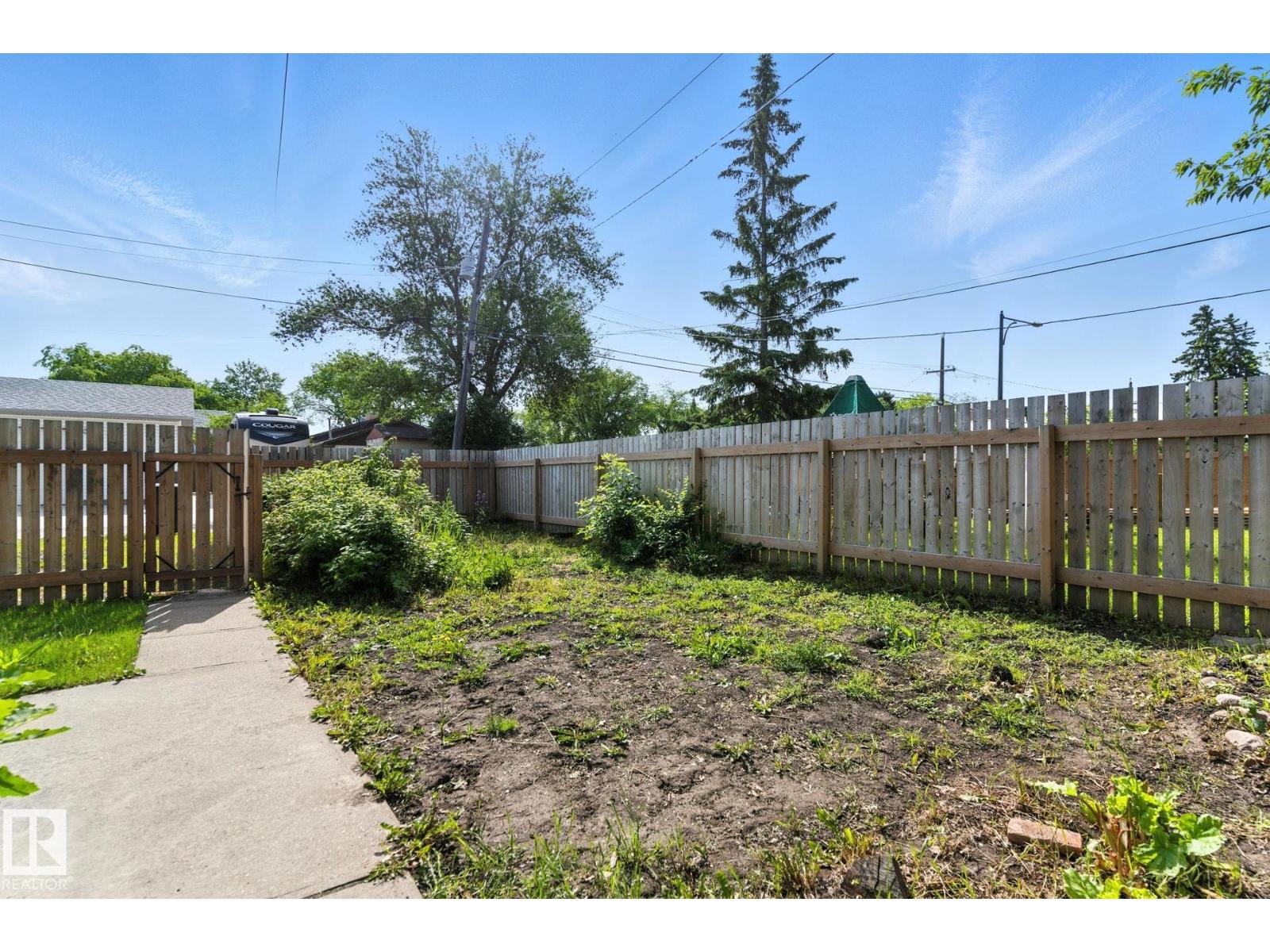 Photo 29 of 12509 81 St Nw, Edmonton AB