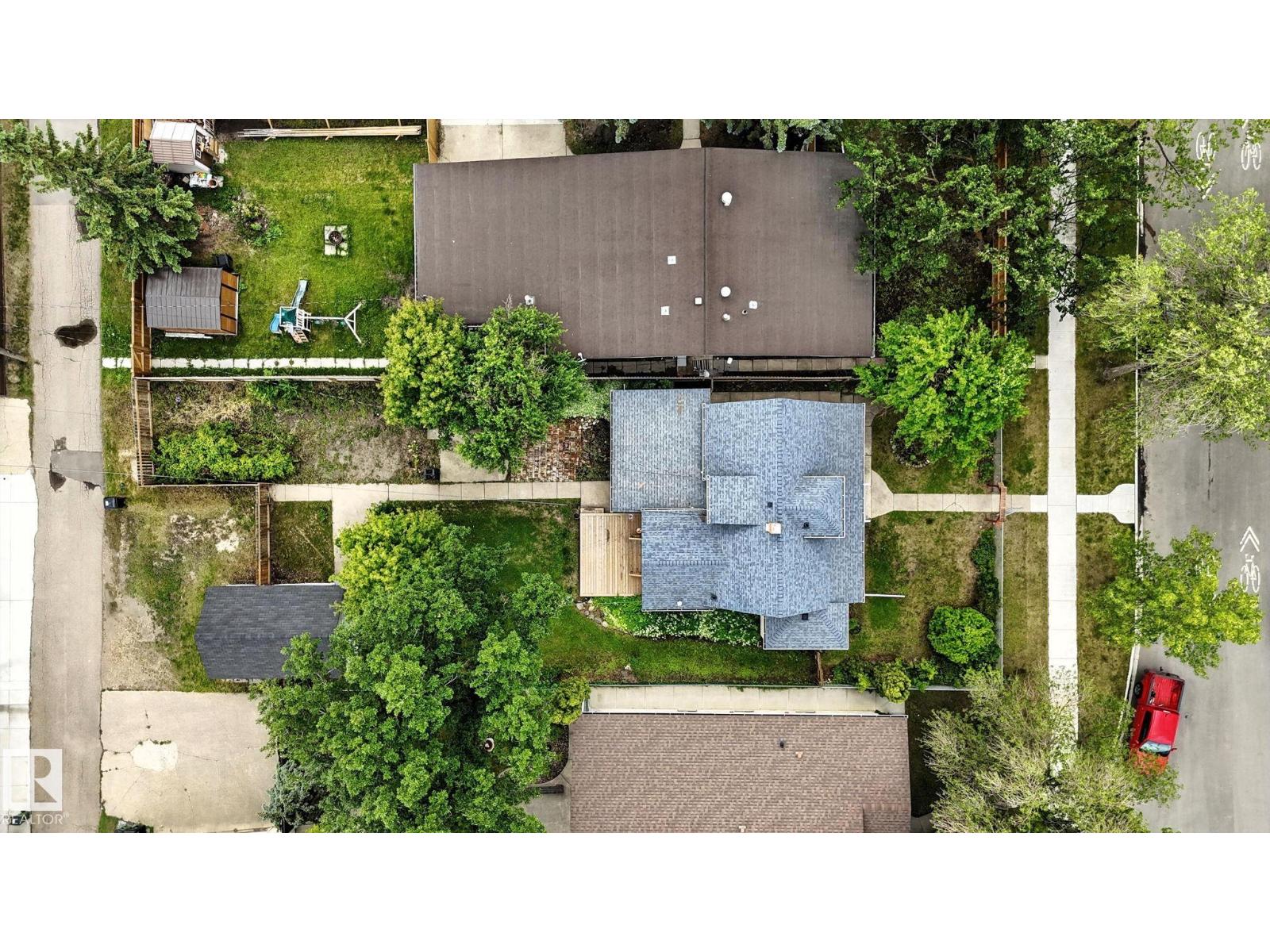 Photo 30 of 12509 81 St Nw, Edmonton AB