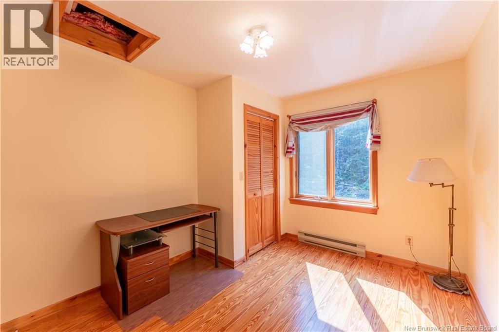 503 Glebe Road - 26