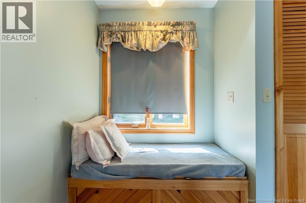 503 Glebe Road - 33