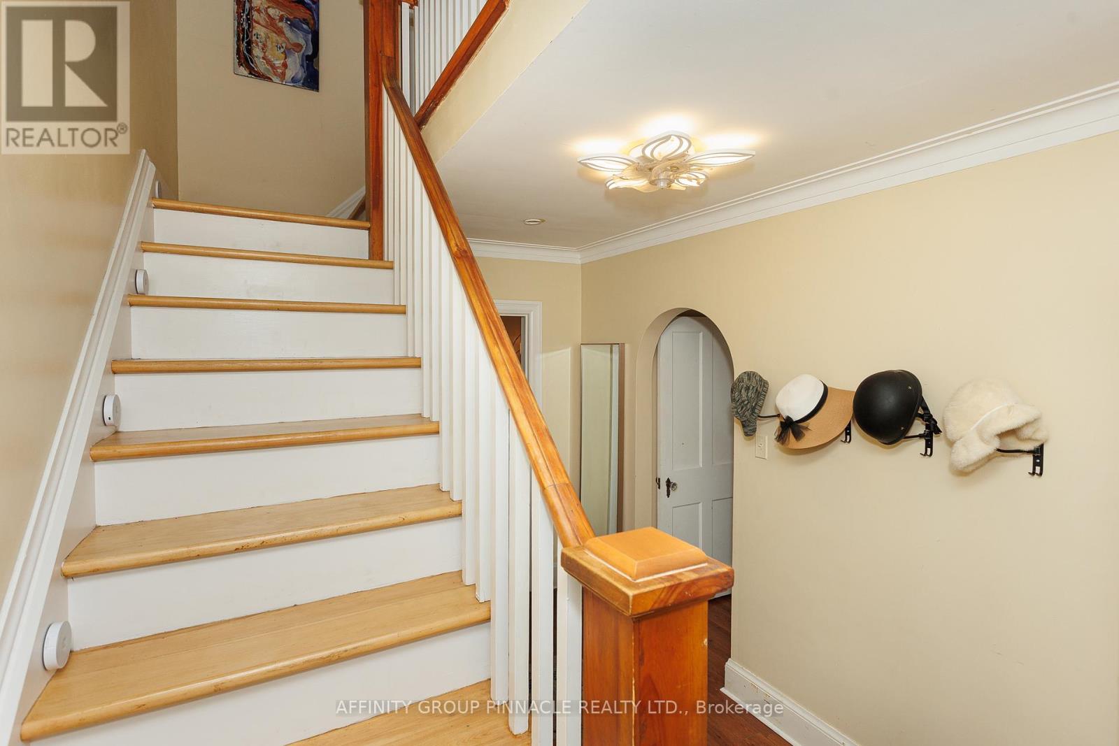 Photo 24 of 75 Bond Street W, Kawartha Lakes ON