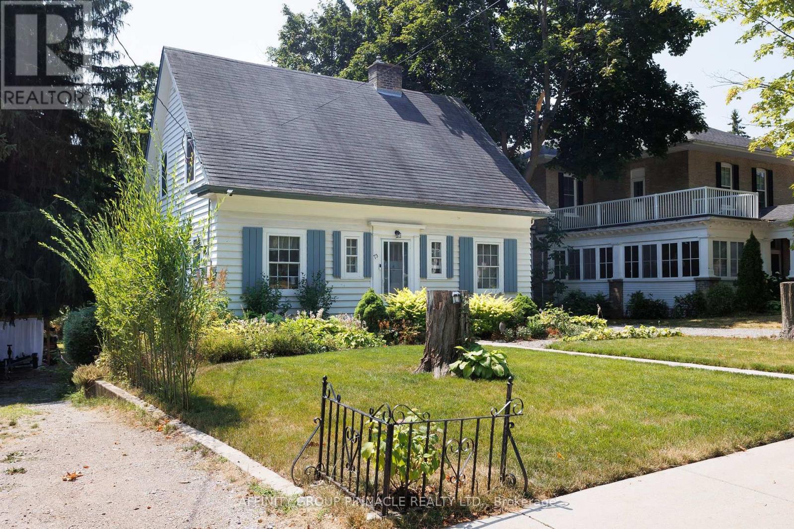 Photo 3 of 75 Bond Street W, Kawartha Lakes ON