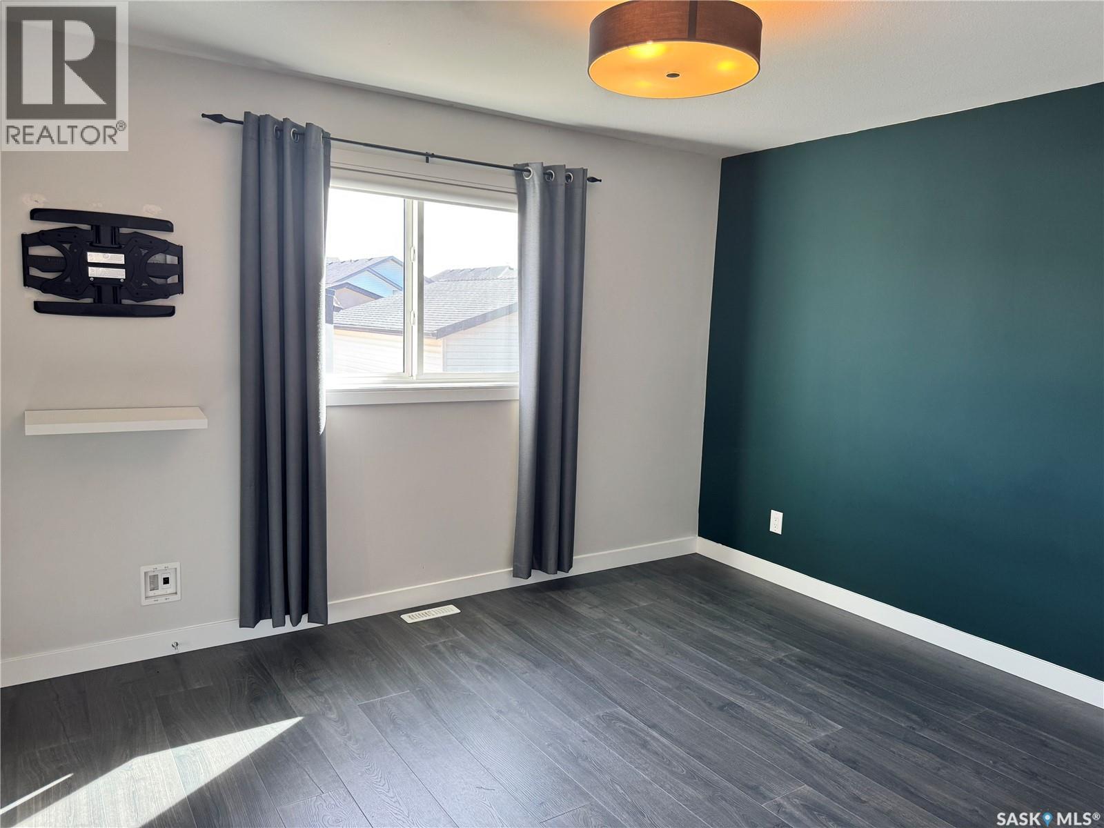 Single Family House Bi-level for Sale in  Kloppenburg CRESCENT Saskatoon 