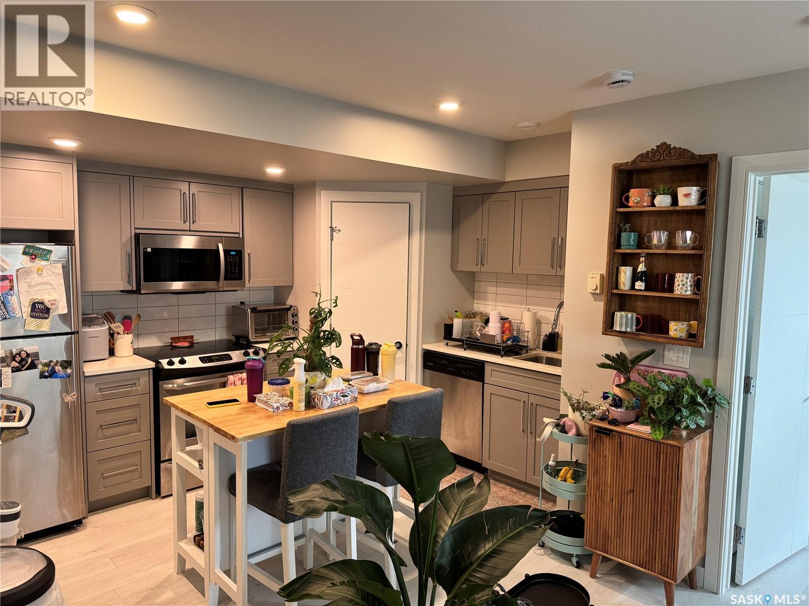 Single Family House Bi-level for Sale in  Kloppenburg CRESCENT Saskatoon 