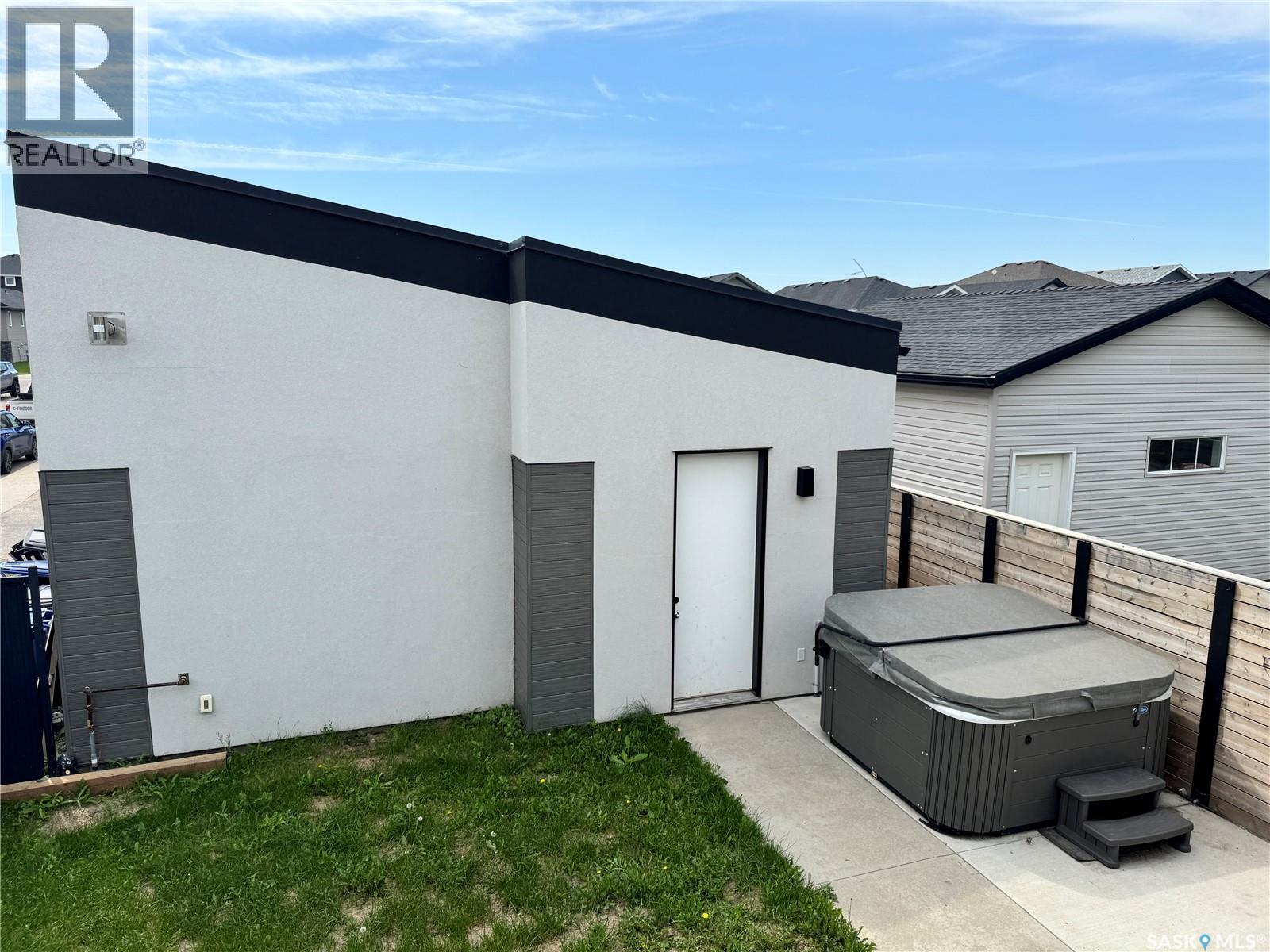 Single Family House Bi-level for Sale in  Kloppenburg CRESCENT Saskatoon 