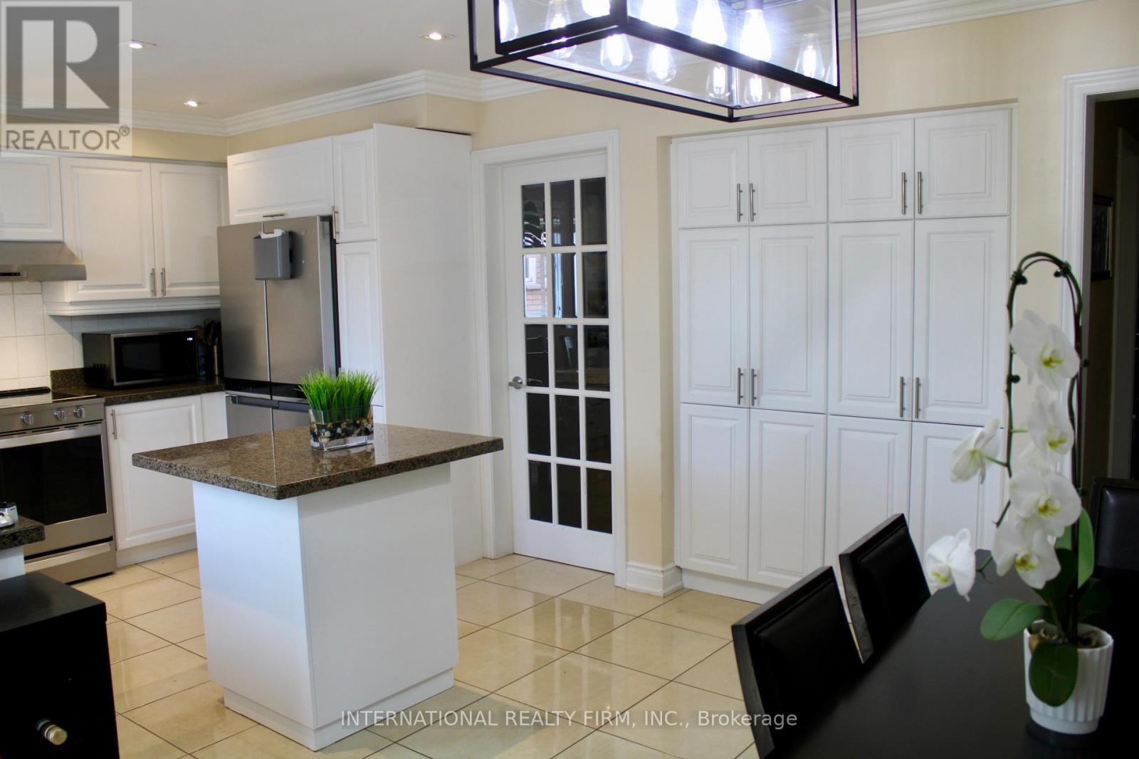 Photo 12 of 8912 Martin Grove Road, Vaughan ON