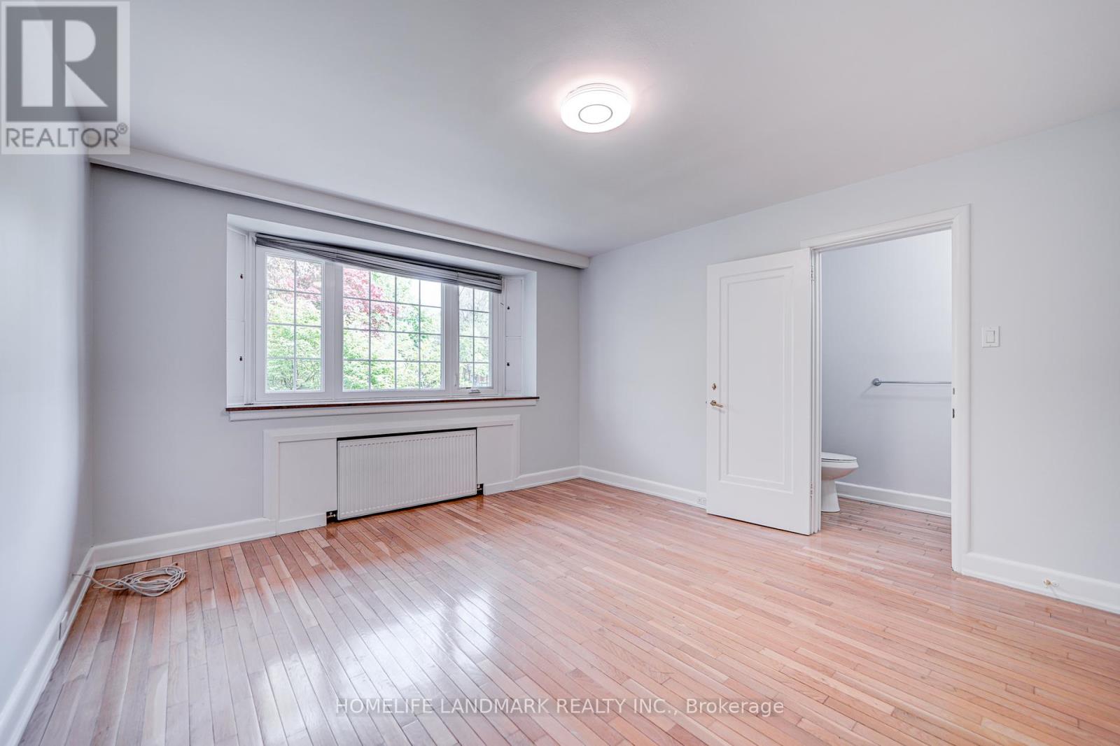 Photo 15 of 60 Fifeshire Road, Toronto ON