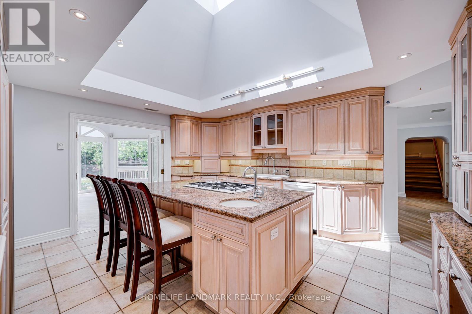 Photo 7 of 60 Fifeshire Road, Toronto ON