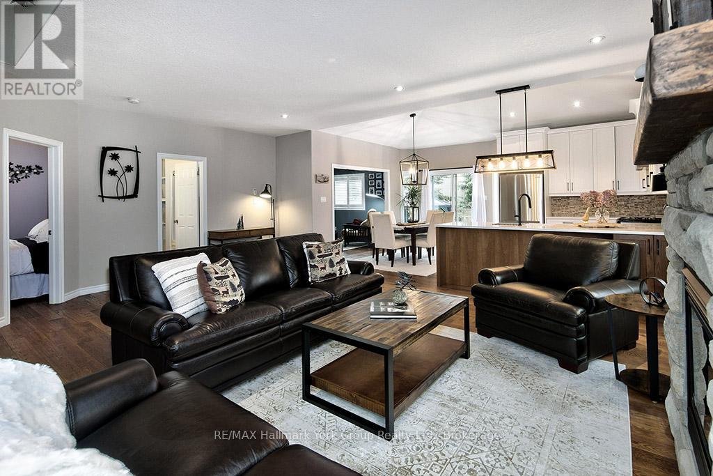 Photo 11 of 34 Davis Street, Collingwood ON