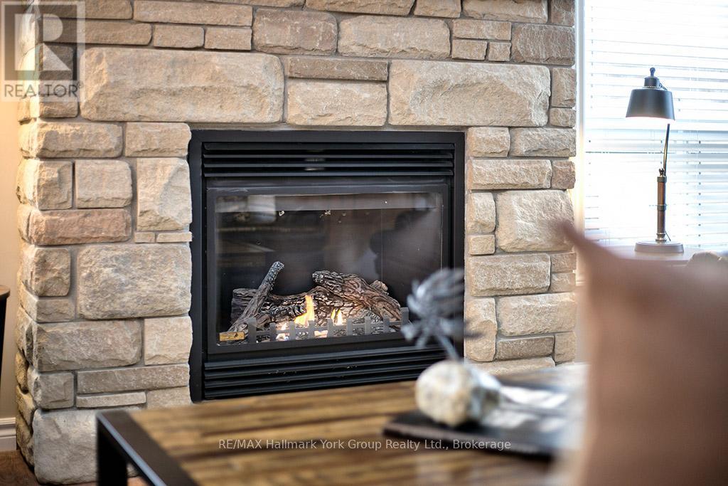 Photo 9 of 34 Davis Street, Collingwood ON