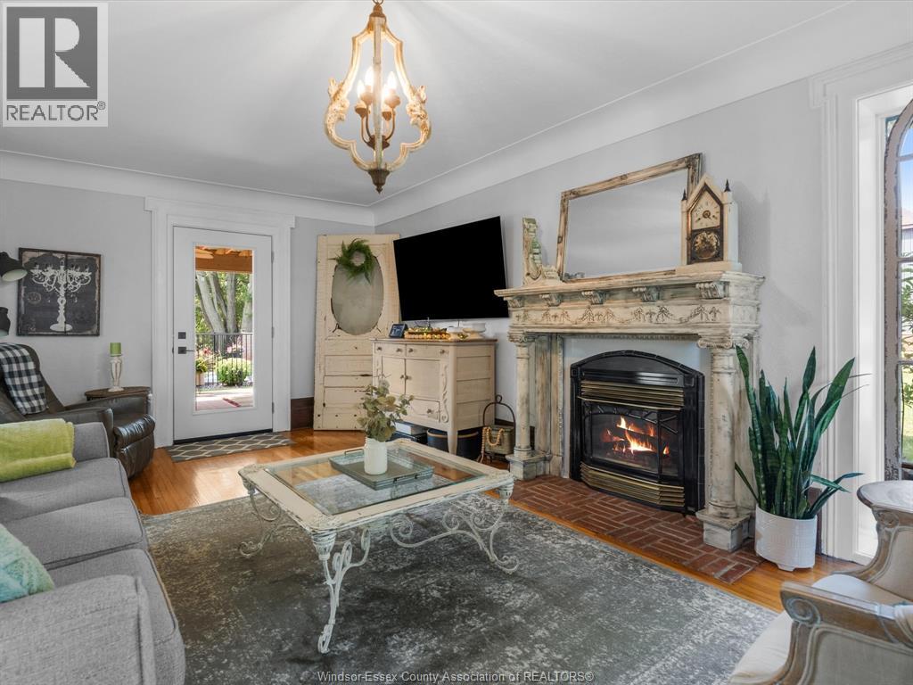 Photo 18 of 1203 Seacliff Drive East, Kingsville ON