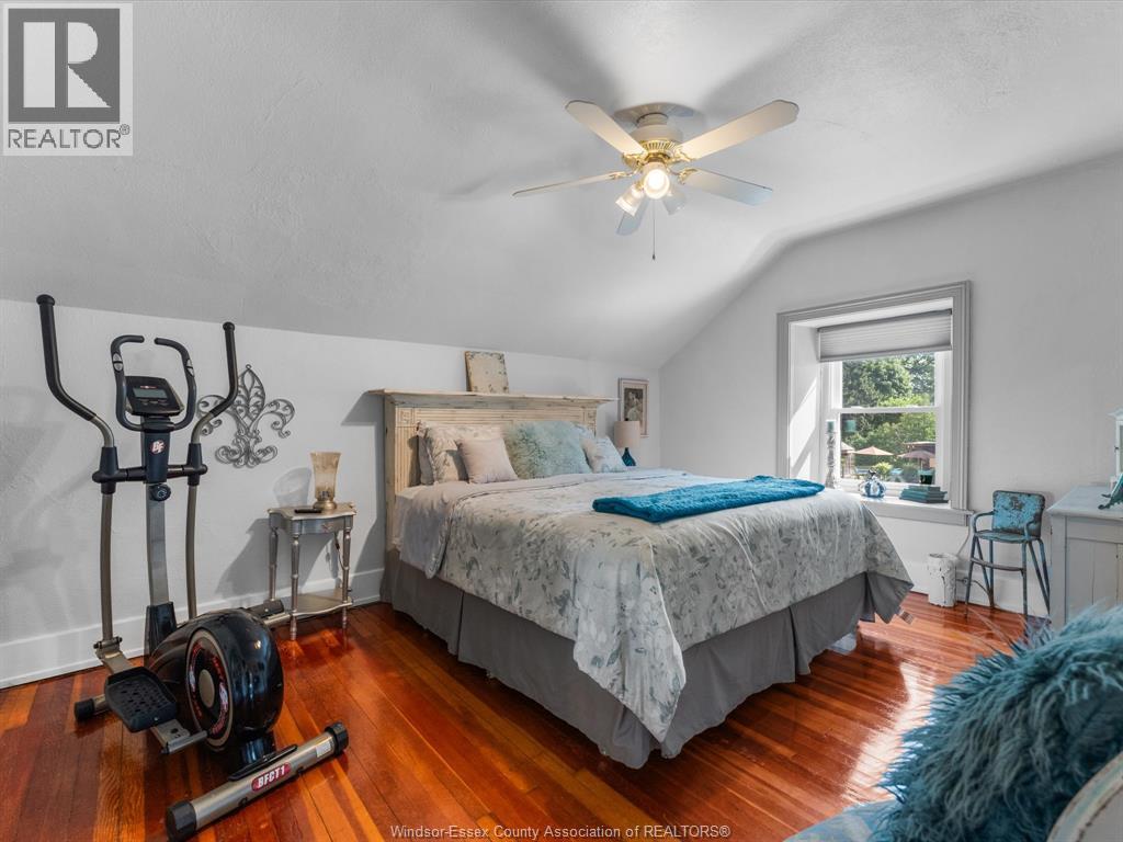 Photo 25 of 1203 Seacliff Drive East, Kingsville ON