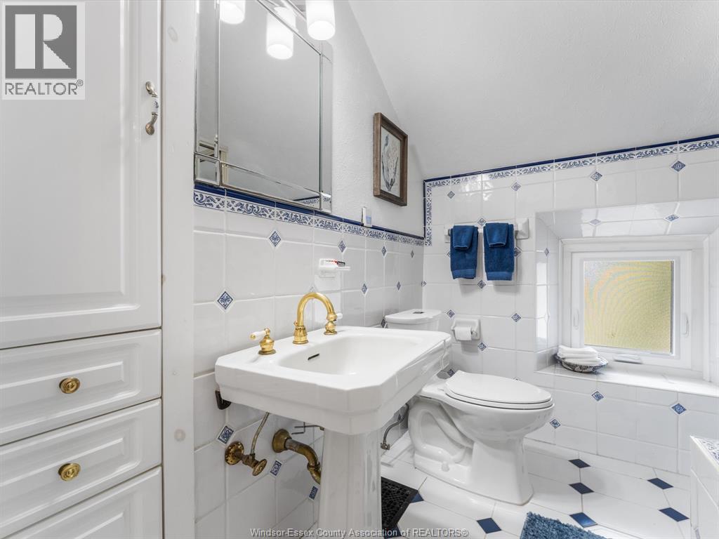 Photo 28 of 1203 Seacliff Drive East, Kingsville ON