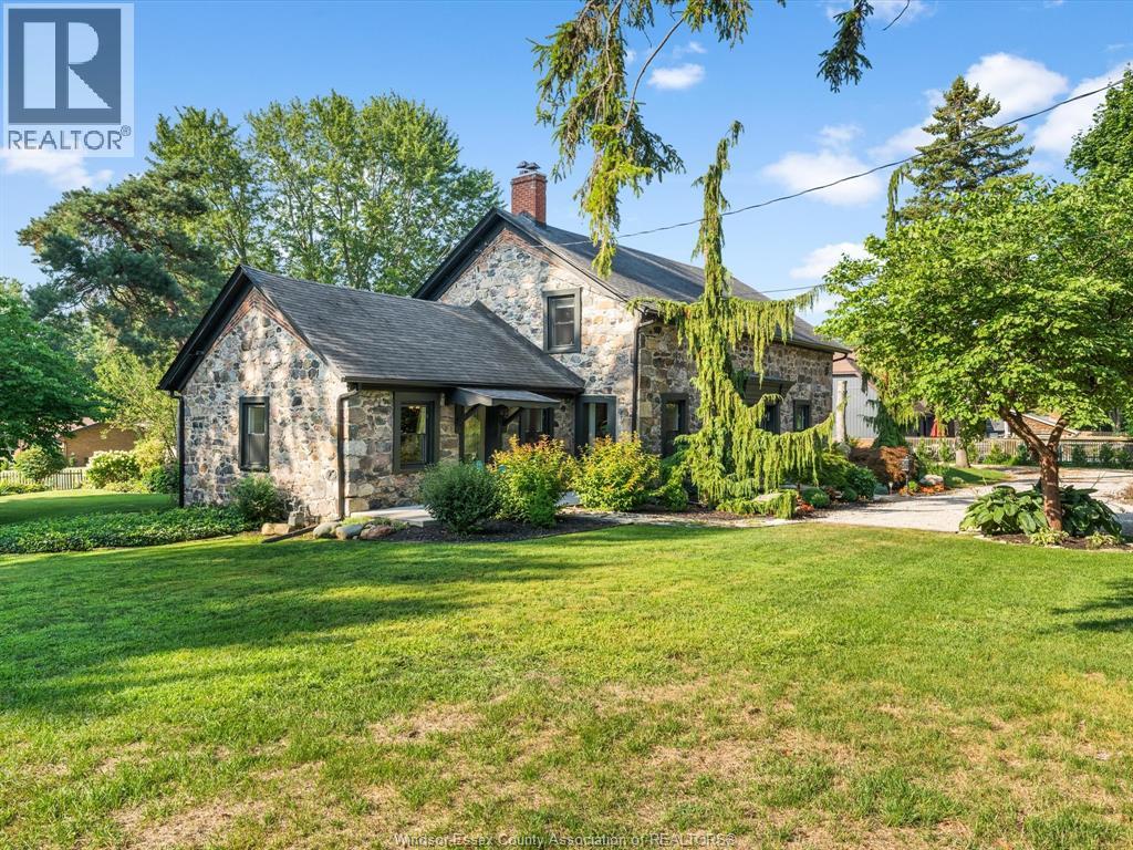Photo 4 of 1203 Seacliff Drive East, Kingsville ON