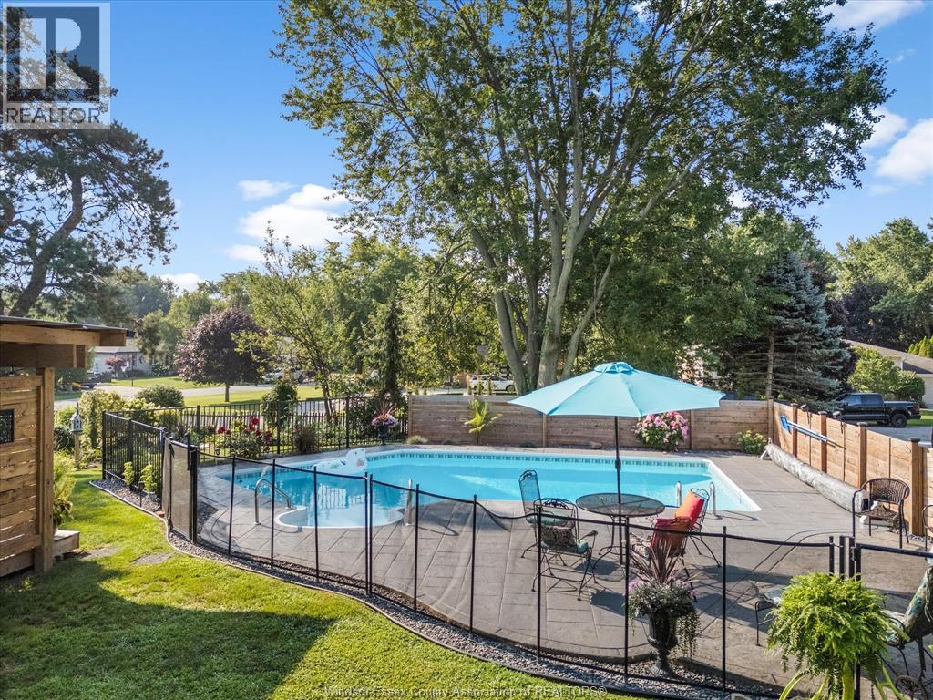 Photo 40 of 1203 Seacliff Drive East, Kingsville ON