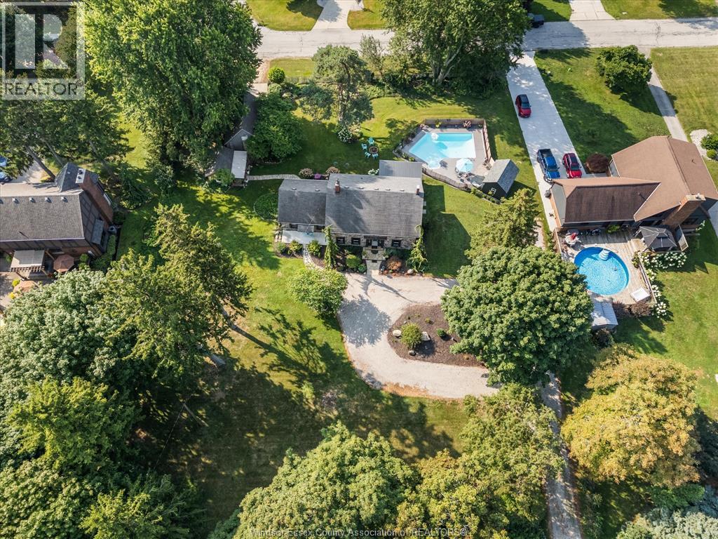 Photo 5 of 1203 Seacliff Drive East, Kingsville ON