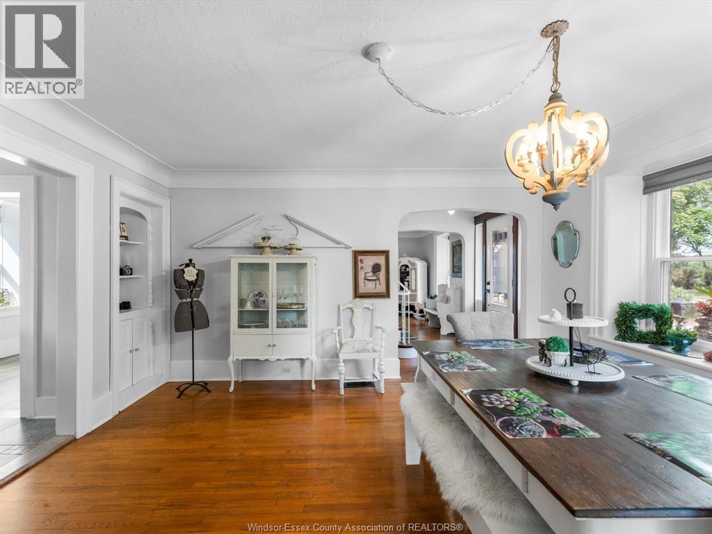 Photo 9 of 1203 Seacliff Drive East, Kingsville ON