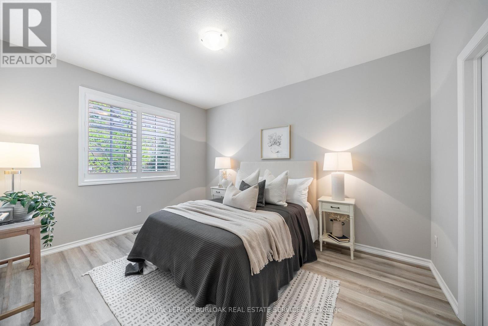 Photo 26 of 8 2362 New Street, Burlington ON