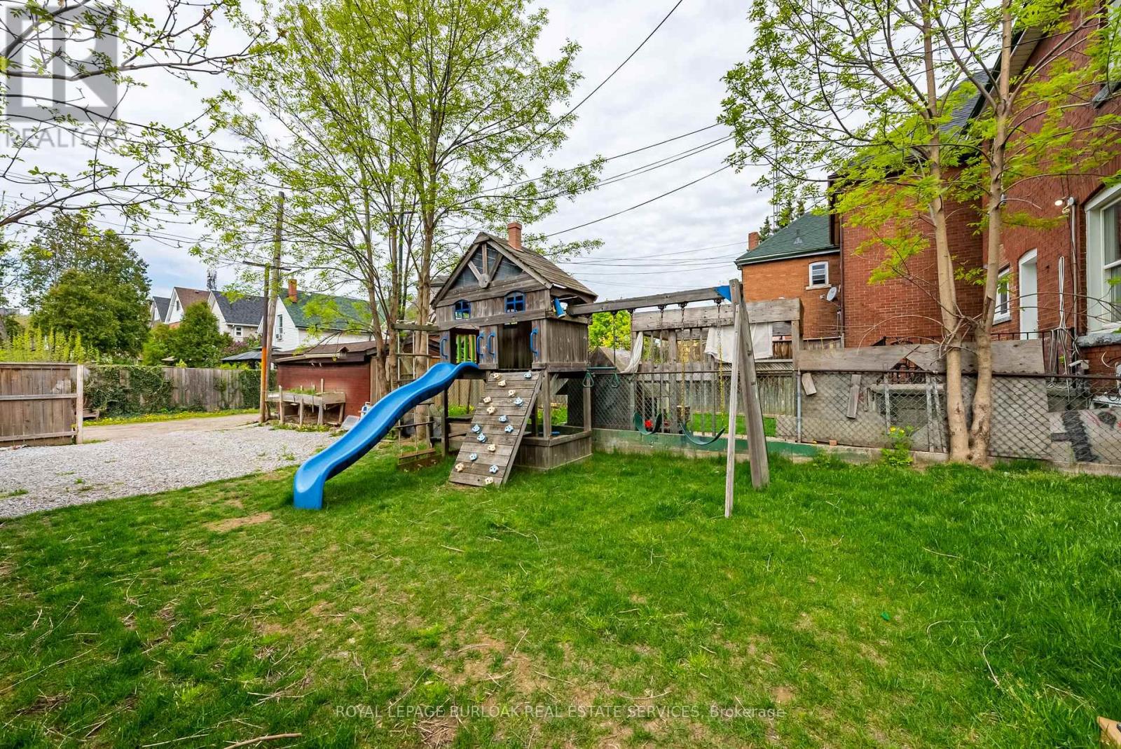Photo 14 of 302 Dunsmure Road, Hamilton ON