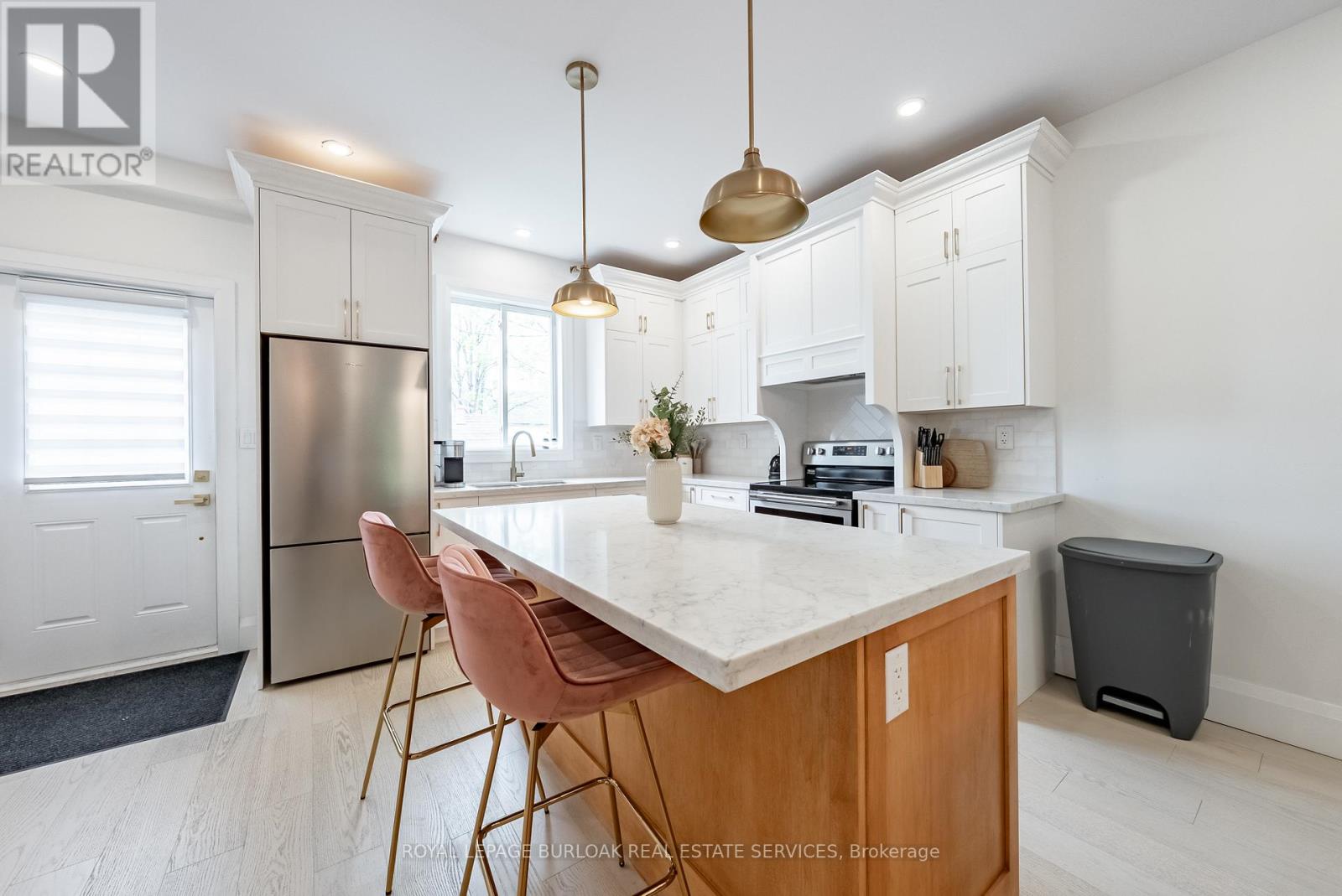 Photo 25 of 302 Dunsmure Road, Hamilton ON