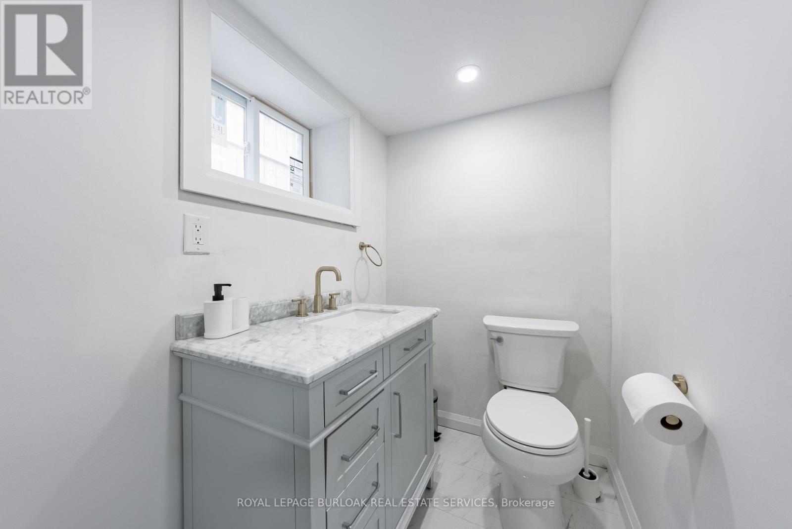 Photo 17 of 302 Dunsmure Road, Hamilton ON