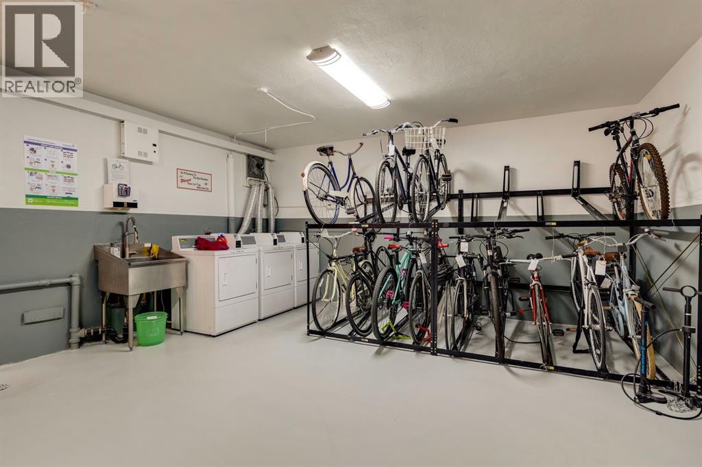 Photo 17 of 26 330 19 Avenue Sw, Calgary AB