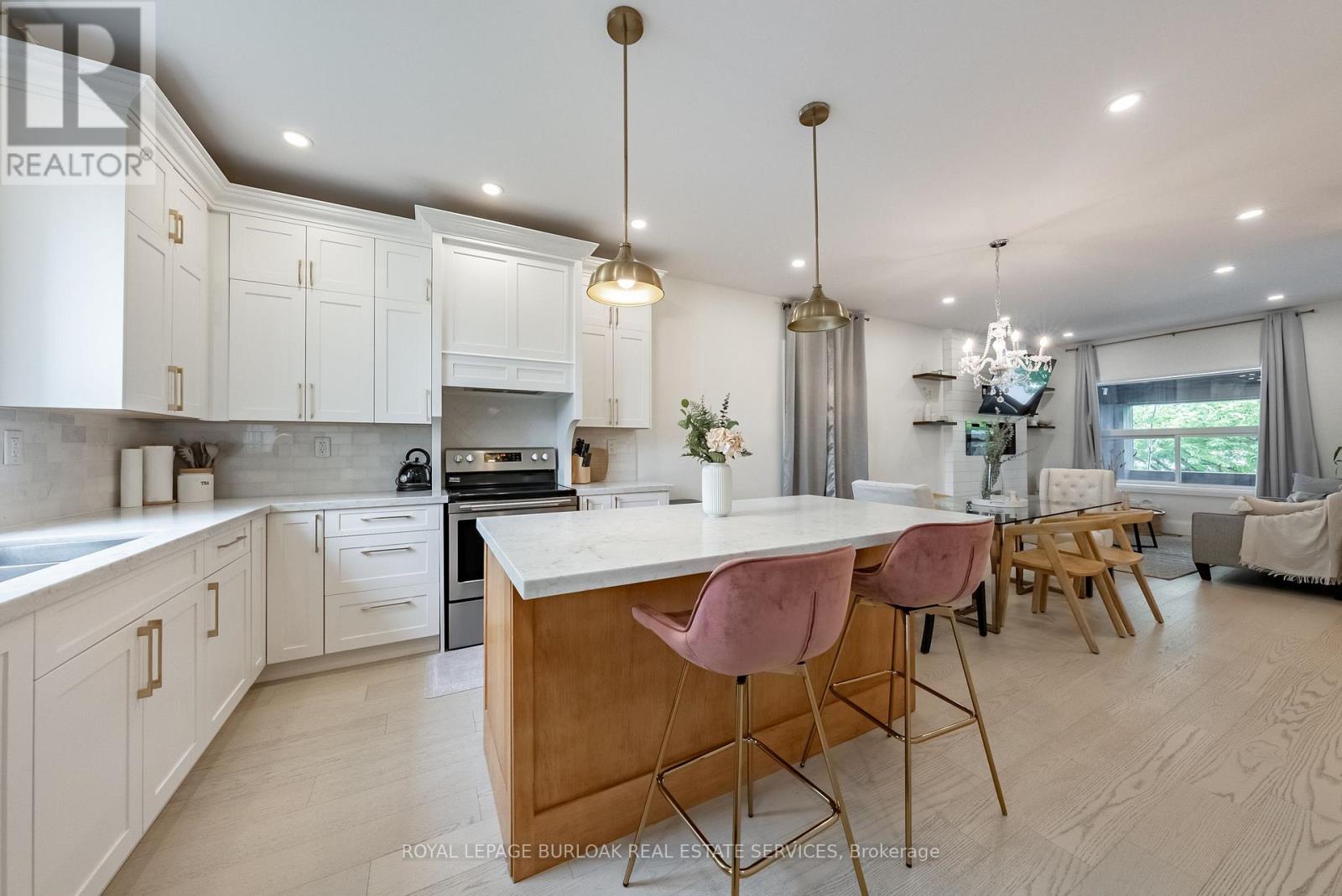 Photo 26 of 302 Dunsmure Road, Hamilton ON