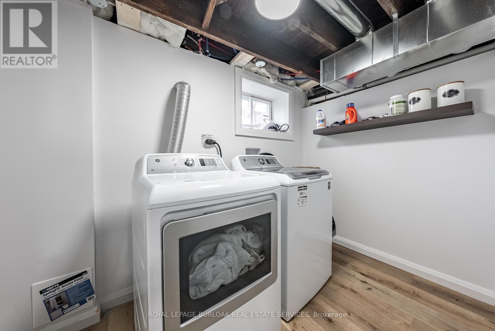 Photo 9 of 302 Dunsmure Road, Hamilton ON