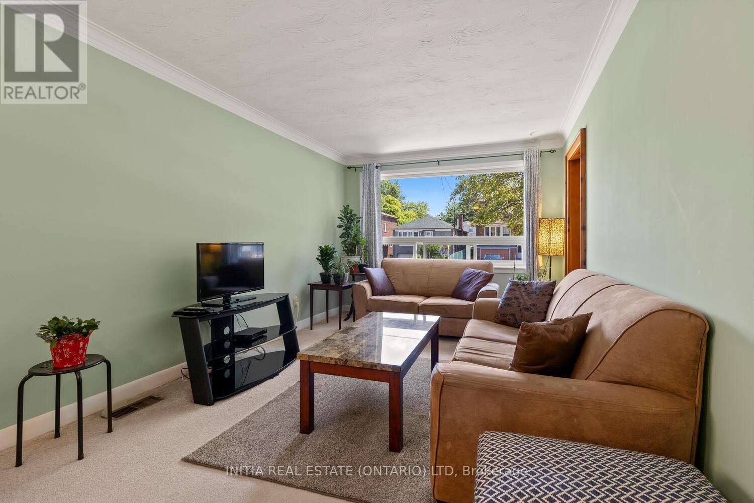 Photo 9 of 38 North Edgely Avenue, Toronto ON